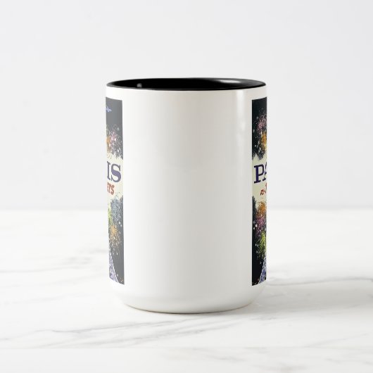 エッフェルタワーパリフランスヴィンテージ旅行ポスター ツートーンマグカップ (中央)