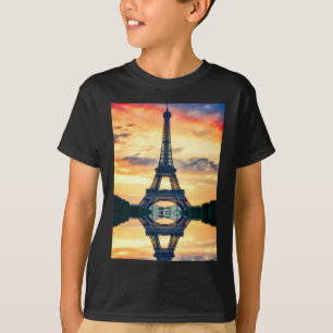 エッフェルタワーパリ夕べヨーロッパトラベル Tシャツ