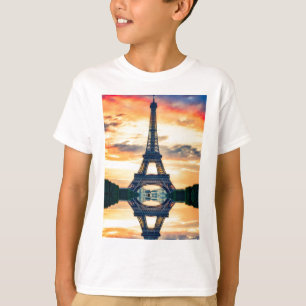 エッフェルタワーパリ夕べヨーロッパトラベル Tシャツ