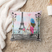 エッフェルタワー付きパリ枕の女性 クッション (ブランケット)