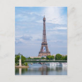 エッフェルフランスのタワーの中央になびく国旗 ポストカード (正面)