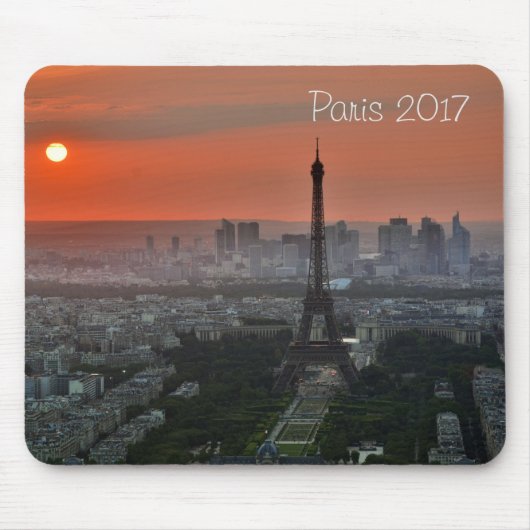 エッフェル塔、パリフランスのLanscapeの眺め マウスパッド (正面)
