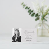 エテ実在ートフェイクエンボス鍵白黒写真 名刺 (スタンド正面)