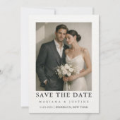 エディトリアル ミニマリスト 冬の結婚式 写真 セーブザデート (正面)