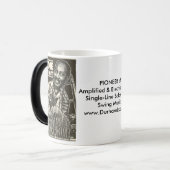 エディーダラムの先駆的コレクターのマグ モーフィングマグカップ (正面左)