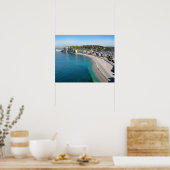 エトレッタの空中表示とそのビーチと村 ポスター (キッチン)