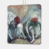 エドガル・ドガの「ダンサーたちの靴を結ぶ姿」 セラミックオーナメント (左)