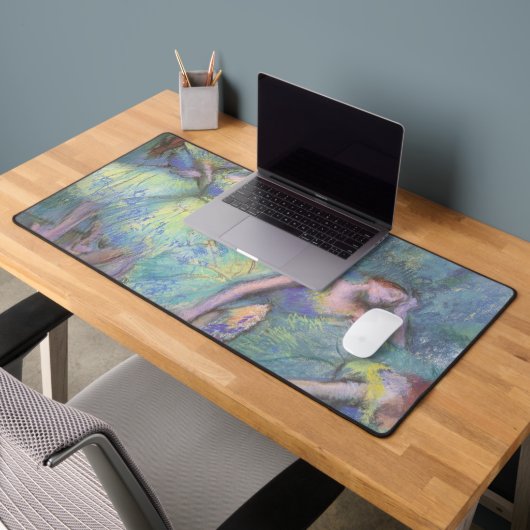 エドガル・ドガの「舞台袖のバレエダンサー」 デスクマット (オフィス2)