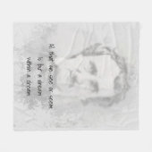 エドガー・アラン・ポー詩人作家夢の中 フリースブランケット (正面(横))