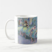 エドガー・デガの翼でバレエダンサー コーヒーマグカップ (左)