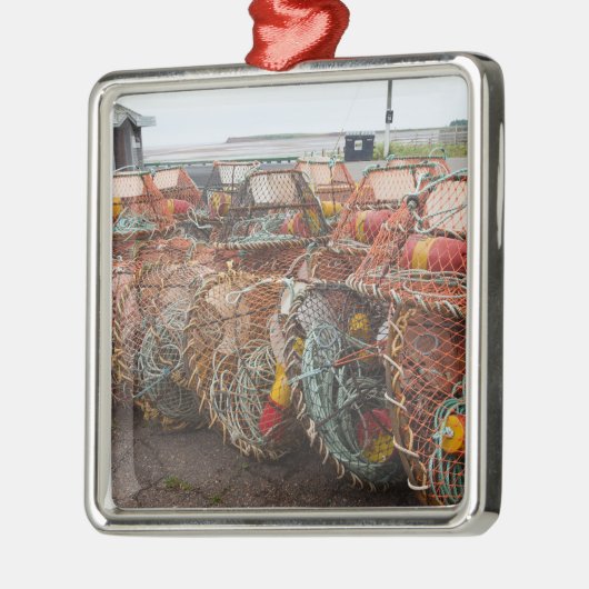 エドワード島のヴィクトリア王子。カニポット メタルオーナメント (左)