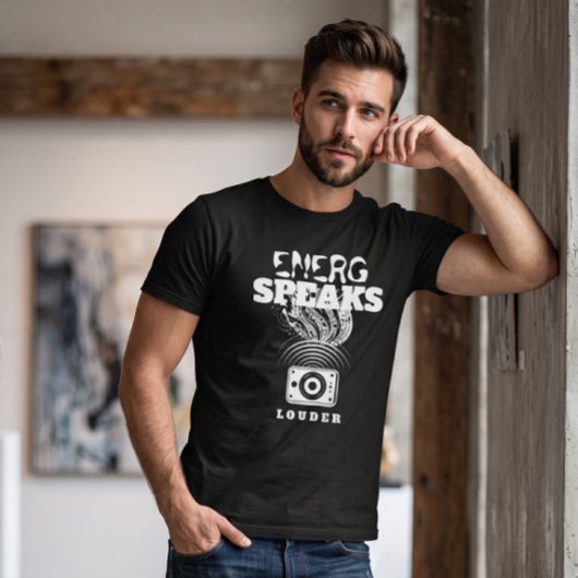 エネルギーはより大きく語る スピーカー グラフィック ホワイト Tシャツ