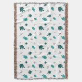 エバーグリーン葉ツリーズ&レッドホリーベリー スローブランケット (正面縦)