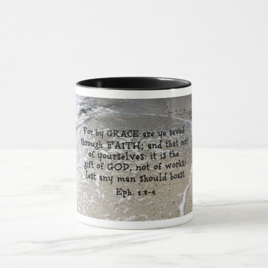 エペソ人への手紙第2章8-9節の恵みによって救は、あなたは通る マグカップ (中央)