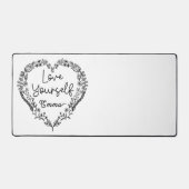 エマを愛して。お前の名前だ。名前をカスタムする デスクマット (正面)