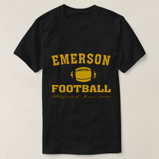エマーソンサッカー無敗の大学サッカー Tシャツ (デザイン正面)