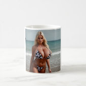 エミリーキューブカウズプリントビキニマグ コーヒーマグカップ (中央)