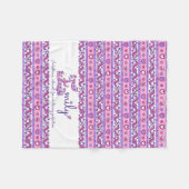 エミリーパーソナライズされたEの名前は子供の毛布を意味 フリースブランケット (正面(横))