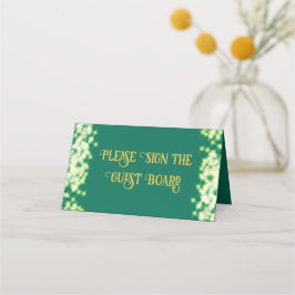 エメラルドきらめくグリーンキンセアニェラスペインの プレイスカード