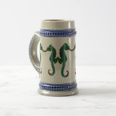 エメラルドのタツノオトシゴステイン ビールジョッキ (正面左)