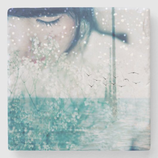 エメラルドの女の子の緑の白く輝くな海の大理石 ストーンコースター (正面)