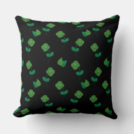 エメラルドの花が黒に クッション