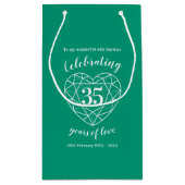 エメラルドアニバーサリー35年グリーン妻抱き枕 スモールペーパーバッグ (裏面)