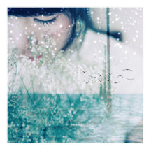 エメラルドガールグリーンポスター紙24インチx 24インチ