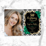 エメラルドグリーンバラブラック金ゴールド写真50誕生日 招待状<br><div class="desc">エレガントフローラ50歳のフェミニン誕生日の招待状と写真。グラム白黒とエメラルドグリーンデザインとグリッター金ゴールドフェイク。ブラック&ホワイトのダマスクパターン、サファイアバラ、スクリプトフォント、紙吹雪。大人スタイリッシュのお祝いパーティーに最適。独自の詳細でパーソナライズどんなカスタマイズ年でもいい！印刷されたZazzle招待状または即時ダウンロードのデジタル印刷可能なテンプレート。</div>