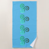 エメラルドトリスケレ古代ケルトのシンボル ビーチタオル (正面)