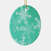 エメラルドホワイトスノーフレークミニマリストクリスマス名 セラミックオーナメント (右)