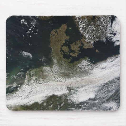 エヤフジャラヨカル火山からのアッシュプルーム2 マウスパッド (正面)