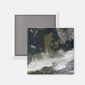 エヤフジャラヨカル火山からのアッシュプルーム2 マグネット (正面/裏面)