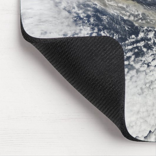 エヤフジャラヨカル火山のアッシュプルーム マウスパッド (コーナー)