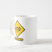 エラー410：民主主義が消えた コーヒーマグカップ (正面左)