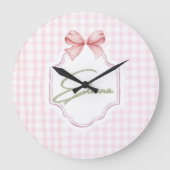 エリアナのパーソナライズされたピンクの弓とギンガムプリント ラージ壁時計 (正面)