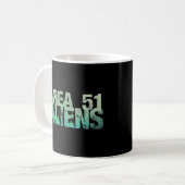エリア51エイリアンTシャツ コーヒーマグカップ (正面左)