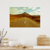 エリガル山脈への道路の風景 ポスター (キッチン)