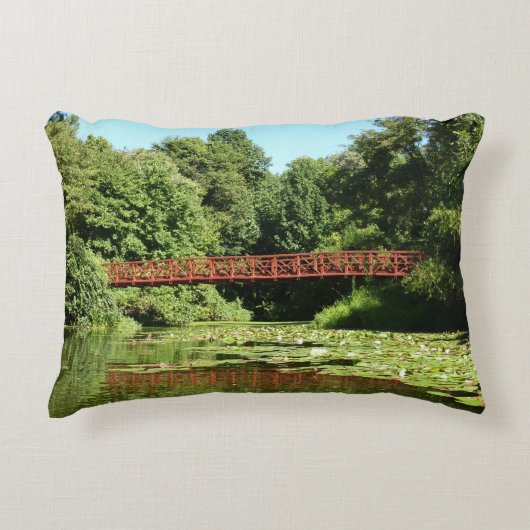 エリコット市の100周年の湖で橋 アクセントクッション (正面)