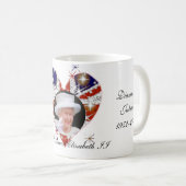 エリザベス女王の60周年記念イギリスの旗 コーヒーマグカップ (正面右)