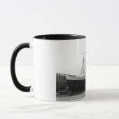 エリザベス女王 マグカップ (左)