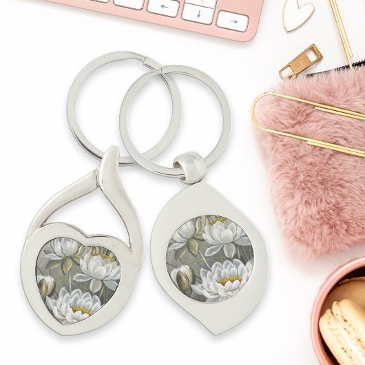 エリスローワンホワイトウォーターリリーヴィンテージ花 キーホルダー