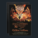 エリーナイトフクロールハロウィーン30th誕生日パーティーインビ 招待状<br><div class="desc">カラフル水色の黒い背景、オレンジ色のフクロウのハロウィーン30th誕生日パーティの招待状。</div>