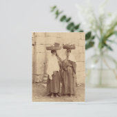 エルサレムの城壁近くの農夫の女の子 ポストカード (スタンド正面)