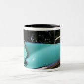 エルビス・プレスリーのグリーンキャデラックへのコンバーチブル ツートーンマグカップ (中央)