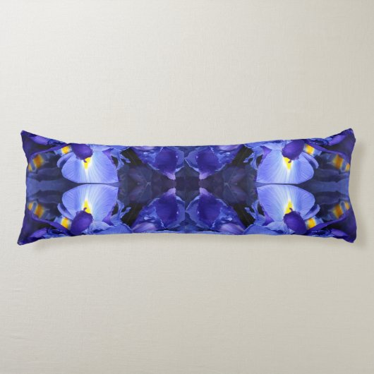 エルメンガルド ボディピロー (正面)