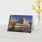 エル·キャピタンは〜のマーセド川に反射する カード (黄色い花)