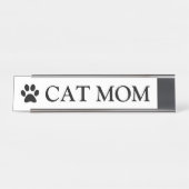 エレガパーソナライズされたンス: Cat Mom デスクネームプレート (正面)