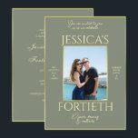エレガモダンンス写真40th Birthday 招待状<br><div class="desc">美しい、両面モダン、トレンディーエレガント写真40歳の誕生日の招待状。光沢のあるかわいらし金ゴールドとセージ色のバック縁どグランドで... 任意のシーズンに適した洗練されたファッショナブルな色。ロマンチユニークックなセージと金ゴールド色の誕生日デザイン。自分の写真の例を変更するだけで、自分のお祝いの個人招ユニーク待を作成できる。すべての文字、フォント、およびフォントの色は、要件を満たすように完全にカスタマイズ可能。QR-CODEは追加情報に適用できる。あなたもしの製品救済をパーソナライズしカスタマイズて欲しいと、私の店を通して私は非常に幸せになり、私はあなたに幸せになります。美しいシックで上品なスタイリッシュと結婚デザイン。</div>