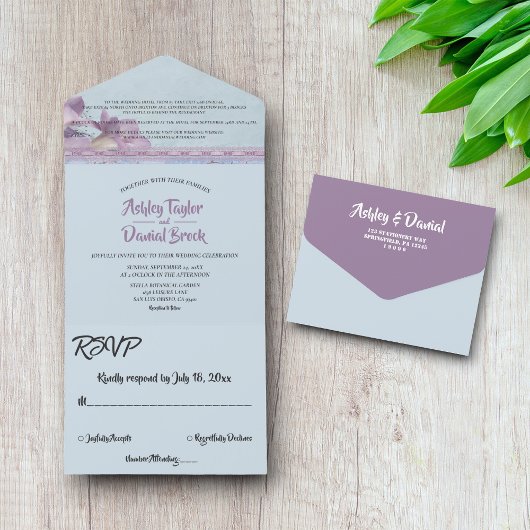 エレガントでおしゃれなパープルの豪華なグリッター フォーマル ウェディング オールインワン招待状